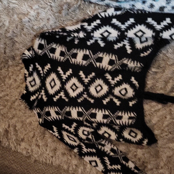 LOFT Black and White Knit Sweater - Picture 3 of 5